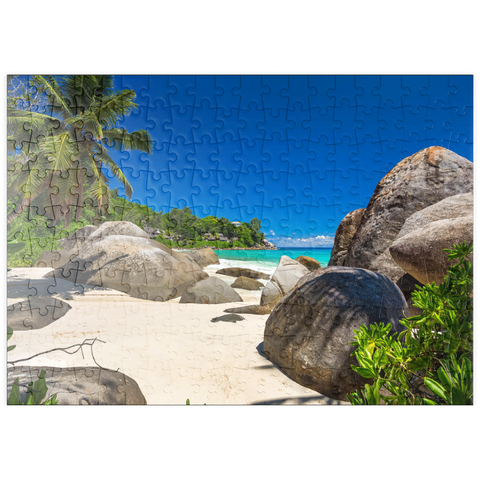 puzzleplate Granitfelsen am Carana Beach in der Carana Bay, Nordspitze der Insel Mahe, Seychellen 200 Puzzle