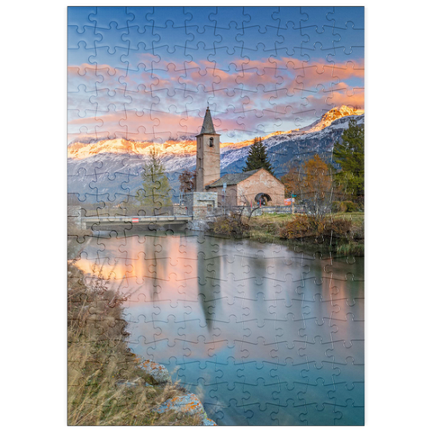 puzzleplate Kirche San Laurench in Sils Baselgia am Silsersee bei Sonnenuntergang 200 Puzzle