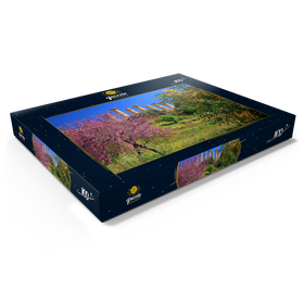 Darstellung des Puzzle Motivs Blühende Bäume mit dem Heraklestempel im Tal der Tempel, Italien - Puzzleteile: 100