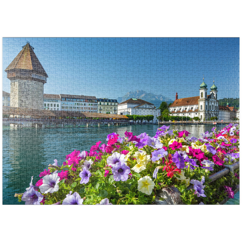 puzzleplate Kapellbrücke über die Reuss mit Wasserturm, Pilatus und Jesuitenkirche - Luzern, Schweiz 1000 Puzzle