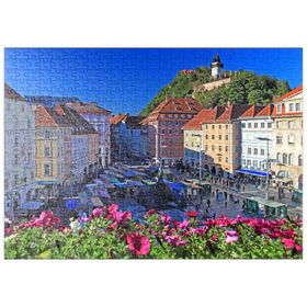 Darstellung des Puzzle Motivs Marktplatz mit Blick zum Schlossberg und dem Uhrturm, Österreich - Puzzleteile: 500