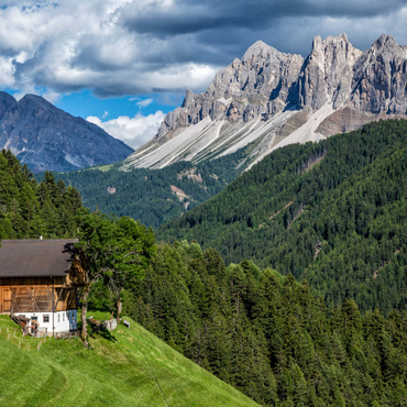 Bauernhaus bei Afers gegen Peitlerkofel (2675m), Aferer Geisler, Brixen, Dolomiten, Trentino-Südtirol 1000 Puzzle 3D Modell