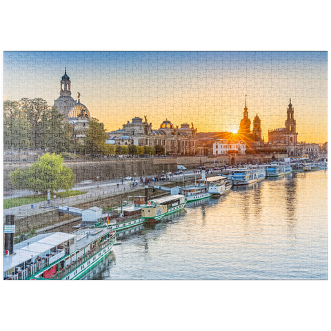 puzzleplate Brühlsche Terrasse an der Elbe mit der Frauenkirche, Schloss und der Hofkirche bei Sonnenuntergang 1000 Puzzle