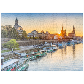 Darstellung des Puzzle-Motivs Brühlsche Terrasse an der Elbe mit der Frauenkirche bei Sonnenuntergang – Puzzleteile: 500