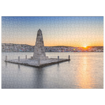 puzzleplate Obelisk in der Bucht von Argostoli im Sonnenuntergang, Insel Kefalonia, Ionische Inseln, Griechenland 500 Puzzle