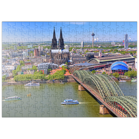 Darstellung des Puzzle Motivs Blick über den Rhein mit Kölner Dom und Hohenzollernbrücke, Köln - Puzzleteile: 200