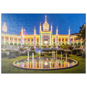 Darstellung des Puzzle Motivs Maurischer Palast am Abend im Vergnügungspark - Puzzleteile: 100