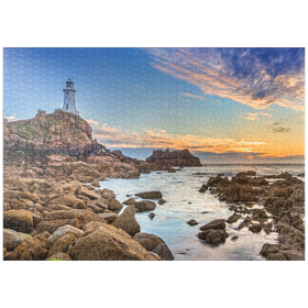 Darstellung des Puzzle-Motivs Leuchtturm am Corbiere Point, St. Brelade, Insel Jersey – Puzzleteile: 1000