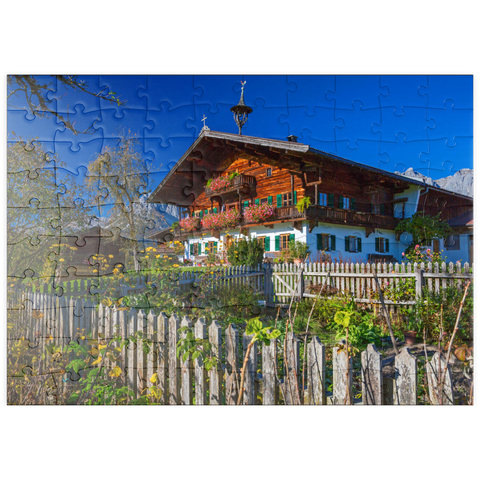 puzzleplate Bauernhaus gegen Kaisergebirge (2344m), Reith bei Kitzbühel, Österreich 100 Puzzle