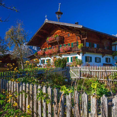 Bauernhaus gegen Kaisergebirge (2344m), Reith bei Kitzbühel, Österreich 200 Puzzle 3D Modell