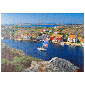 Darstellung des Puzzle Motivs Blick über Kyrkesund an der Schärenküste, Insel Tjörn, Bohuslän, Schweden - Puzzleteile: 200