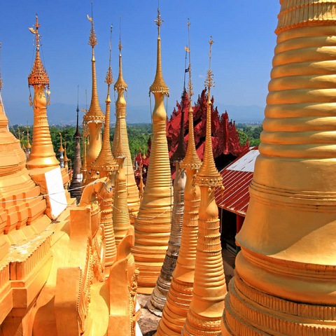 Pagodenwald von Stupas der Shwe-Indein-Pagode beim Dorf Indein am Inle See, Shan Staat, Myanmar 100 Puzzle 3D Modell