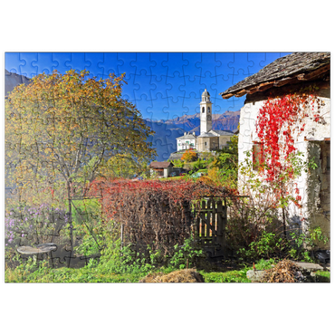 puzzleplate Blick zur Dorfkirche im Bergdorf Soglio, Bregaglia im Bergell Tal, Engadin, Kanton Graubünden, Schweiz 200 Puzzle