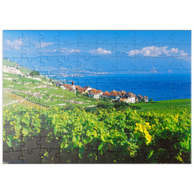 Darstellung des Puzzle Motivs Weindorf Rivaz am Genfer See gegen Berge von Montreux - Puzzleteile: 100