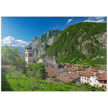puzzleplate Kirche und Castello di Tenno, Tenno, Gardasee, Provinz Trient, Trentino-Südtirol, Italien 1000 Puzzle