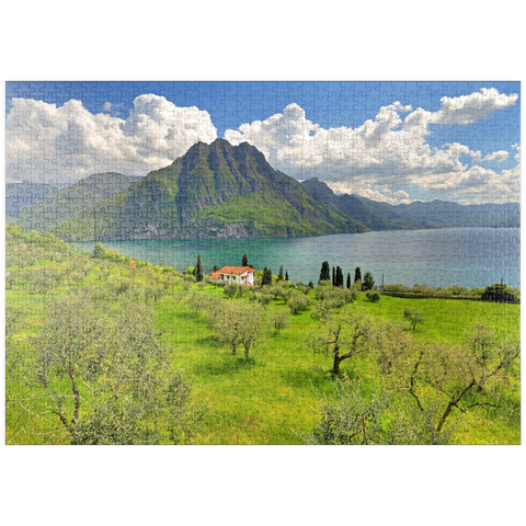 puzzleplate Blick auf den See bei Riva di Solto, Iseosee, Lombardei, Italien 1000 Puzzle