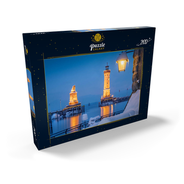 Hafeneinfahrt mit Leuchtturm und Löwenstatue an einem Winterabend, Lindau 200 Puzzle Schachtel Ansicht2