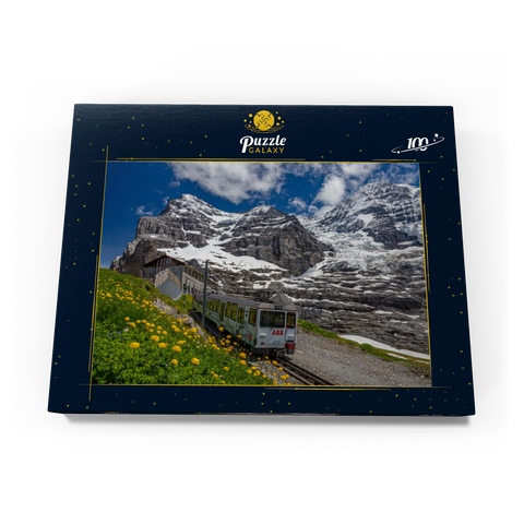 Jungfraubahn an der Station Eiger Gletscher (2320m) gegen Eiger (3970m) und Mönch (4107m) 100 Puzzle Schachtel Ansicht3
