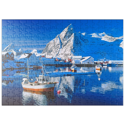 puzzleplate Sakrisoy Hafen bei Reine mit Olstinden (674m) 200 Puzzle