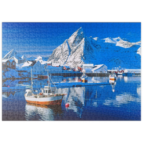 Darstellung des Puzzle Motivs Sakrisoy Hafen bei Reine mit Olstinden (674m) - Puzzleteile: 500