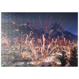 Darstellung des Puzzle Motivs Feuerwerk über Garmisch-Partenkirchen, Oberbayern, Bayern, Deutschland - Puzzleteile: 200