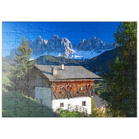 puzzleplate Bauernhaus mit Blick zur Geislergruppe (3025m), Naturpark Puez-Geisler, Villnösstal, Italien 100 Puzzle