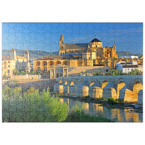 puzzleplate Blick zur Kathedrale Mezquita de Cordoba im Morgenlicht, Cordoba, Andalusien, Spanien 200 Puzzle
