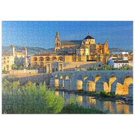 Darstellung des Puzzle-Motivs Blick zur Kathedrale Mezquita de Cordoba im Morgenlicht, Andalusien, Spanien – Puzzleteile: 500