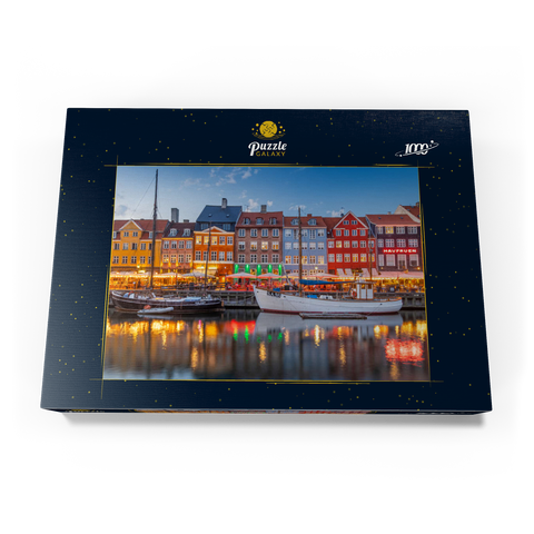 Abend am Stichkanal Nyhavn im Stadtteil Frederiksstaden 1000 Puzzle Schachtel Ansicht3
