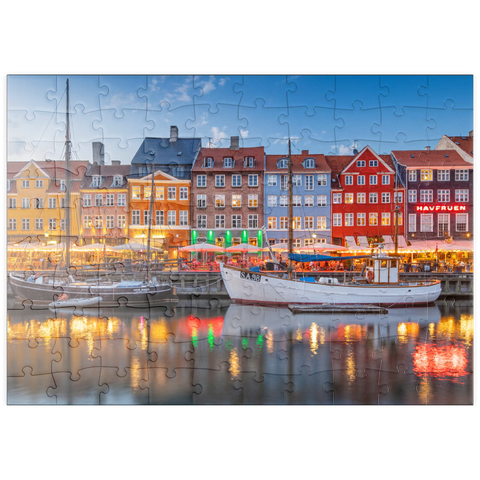 puzzleplate Abend am Stichkanal Nyhavn im Stadtteil Frederiksstaden 100 Puzzle
