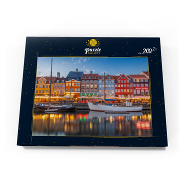 Abend am Stichkanal Nyhavn im Stadtteil Frederiksstaden 200 Puzzle Schachtel Ansicht3