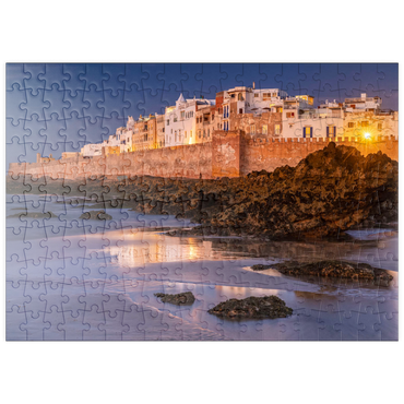 puzzleplate Essaouira, Blick zur Altstadt an der Atlantikküste im Abendlicht 200 Puzzle