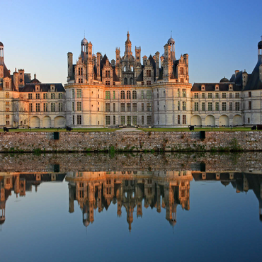 Schlossgraben und Nordfassade des Schlosses Chambord, Frankreich 100 Puzzle 3D Modell