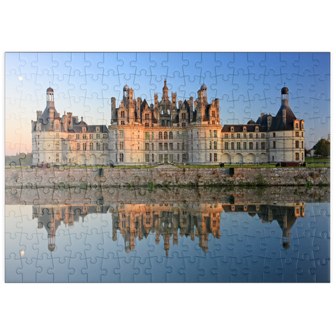 puzzleplate Schlossgraben und Nordfassade des Schlosses Chambord, Frankreich 200 Puzzle
