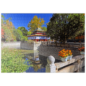 Darstellung des Puzzle-Motivs Wasserpavillon im Park der Sommerresidenz des Dalai Lamas, Tibet, China – Puzzleteile: 500
