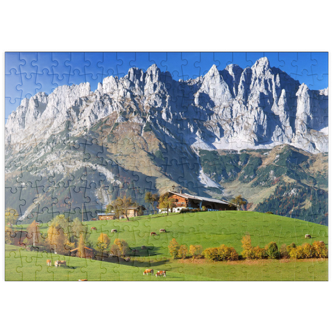 puzzleplate Bauernhaus bei Kitzbühel mit Kaisergebirge, Tirol, Österreich 200 Puzzle