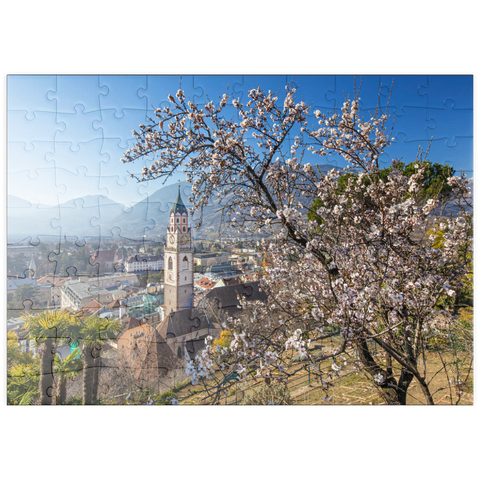 puzzleplate Blühender Mandelbaum mit Blick vom Tappeinerweg auf die Altstadt mit der Pfarrkirche St. Nikolaus 100 Puzzle