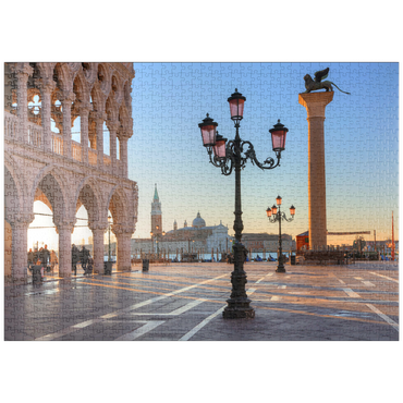 puzzleplate Dogenpalast und Piazzetta gegen San Giorgio Maggiore im Morgenlicht, Venedig, Italien 1000 Puzzle