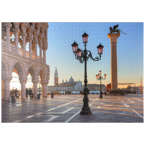 puzzleplate Dogenpalast und Piazzetta gegen San Giorgio Maggiore im Morgenlicht, Venedig, Italien 1000 Puzzle