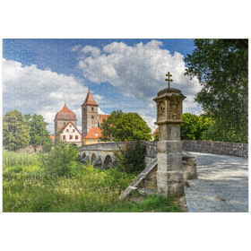 Darstellung des Puzzle-Motivs Altmühlbrücke in Ornbau mit dem Stadttor am Altmühl Radweg – Puzzleteile: 1000