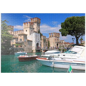 Darstellung des Puzzle Motivs Scaligerburg in Sirmione, Gardasee, Provinz Brescia, Lombardei, Italien - Puzzleteile: 1000