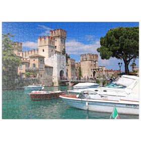 Darstellung des Puzzle Motivs Scaligerburg in Sirmione, Gardasee, Provinz Brescia, Lombardei, Italien - Puzzleteile: 500
