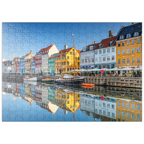 Darstellung des Puzzle Motivs Früher Morgen am Stichkanal Nyhavn im Stadtteil Frederiksstaden - Puzzleteile: 200