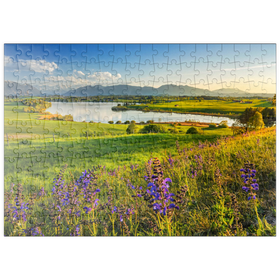 Darstellung des Puzzle Motivs Blick von der Aidlinger Höhe über den Riegsee in Richtung Murnau am Abend - Puzzleteile: 200