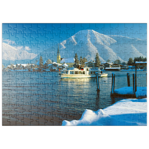 puzzleplate Malerwinkel mit Kirche von Rottach-Egern am Tegernsee und Blick zum Wallberg 200 Puzzle