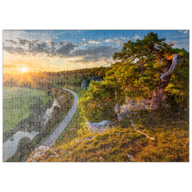 Darstellung des Puzzle Motivs Felsenformation zwölf Apostel im Altmühltal bei Solnhofen - Puzzleteile: 200