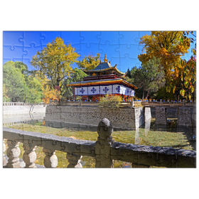 Darstellung des Puzzle Motivs Wasserpavillon im Park der Sommerresidenz des Dalai Lamas, Tibet - Puzzleteile: 100