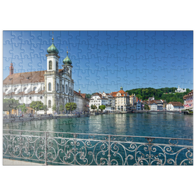 Darstellung des Puzzle Motivs Blick vom Rathaussteg über die Reuss zur Jesuitenkirche, Luzern - Puzzleteile: 200