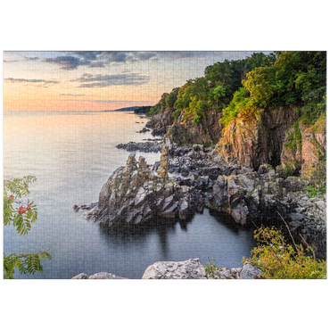 puzzleplate Sonnenaufgang an den Helligdomsklipperne, einer Felsenküste nördlich von Gudhjem 1000 Puzzle