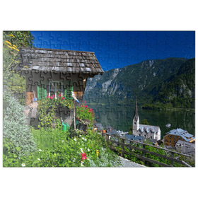 Darstellung des Puzzle-Motivs Alte Hütte mit Blick auf Hallstatt am Hallstättersee – Puzzleteile: 200